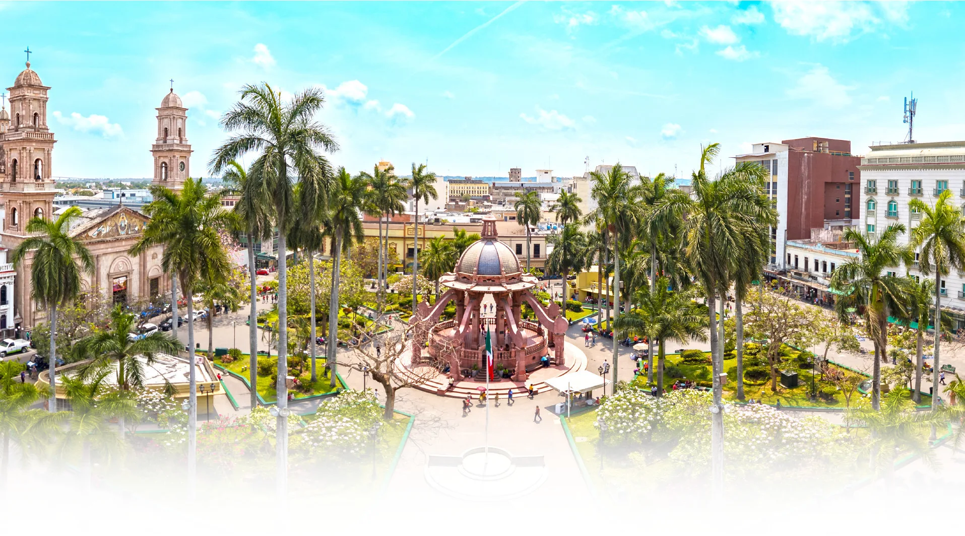 Tampico's Plaza de Armas, a historic place full of cultural richness located in front of the city hall.
