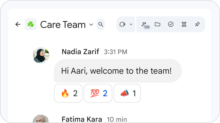 名为“关怀团队”的聊天室中的 Google Chat 对话，其中显示了一条欢迎消息，并有多个表情符号回应，包括火焰和“100”表情符号。